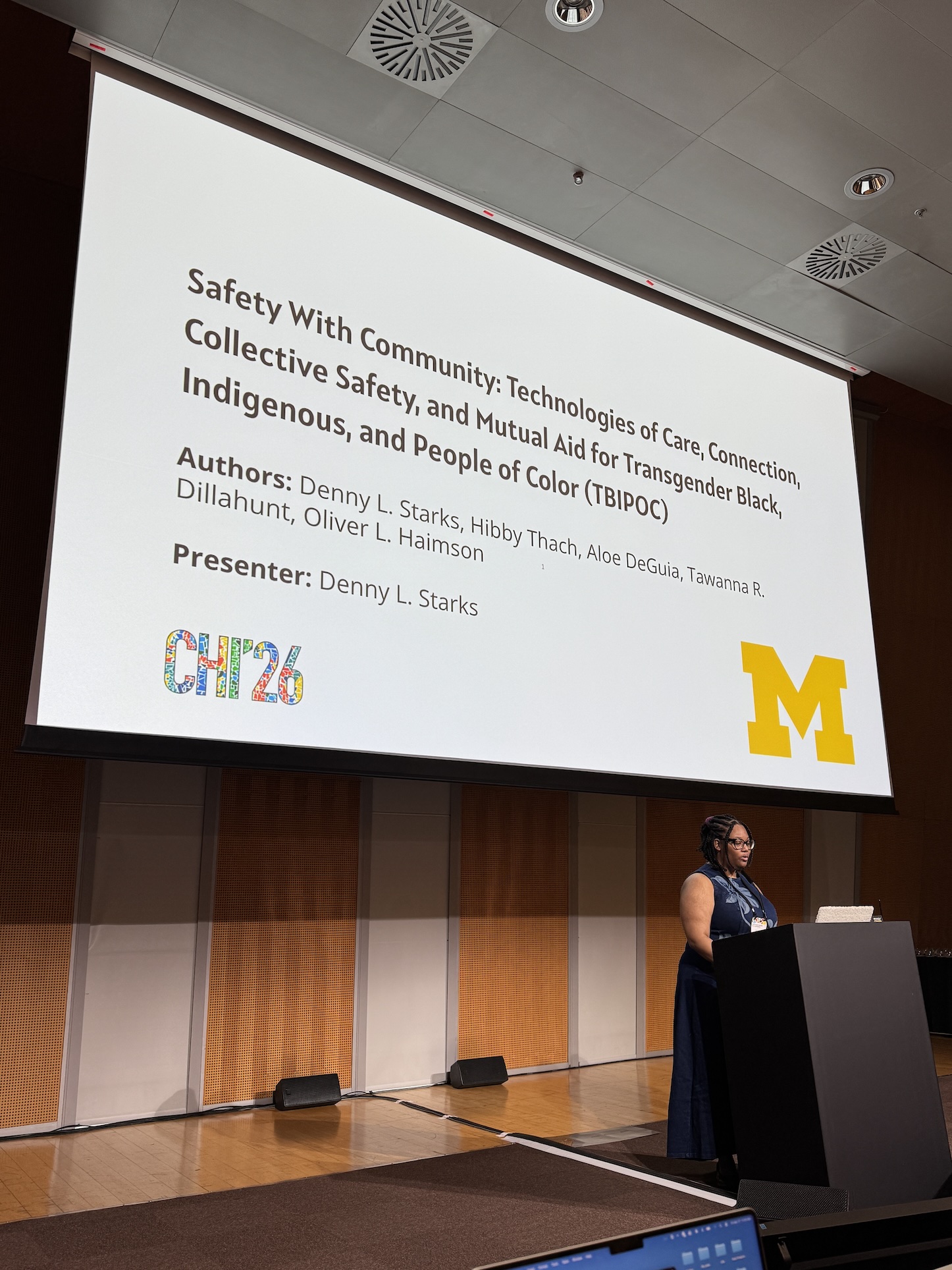Denny presenting at a CHI paper session.